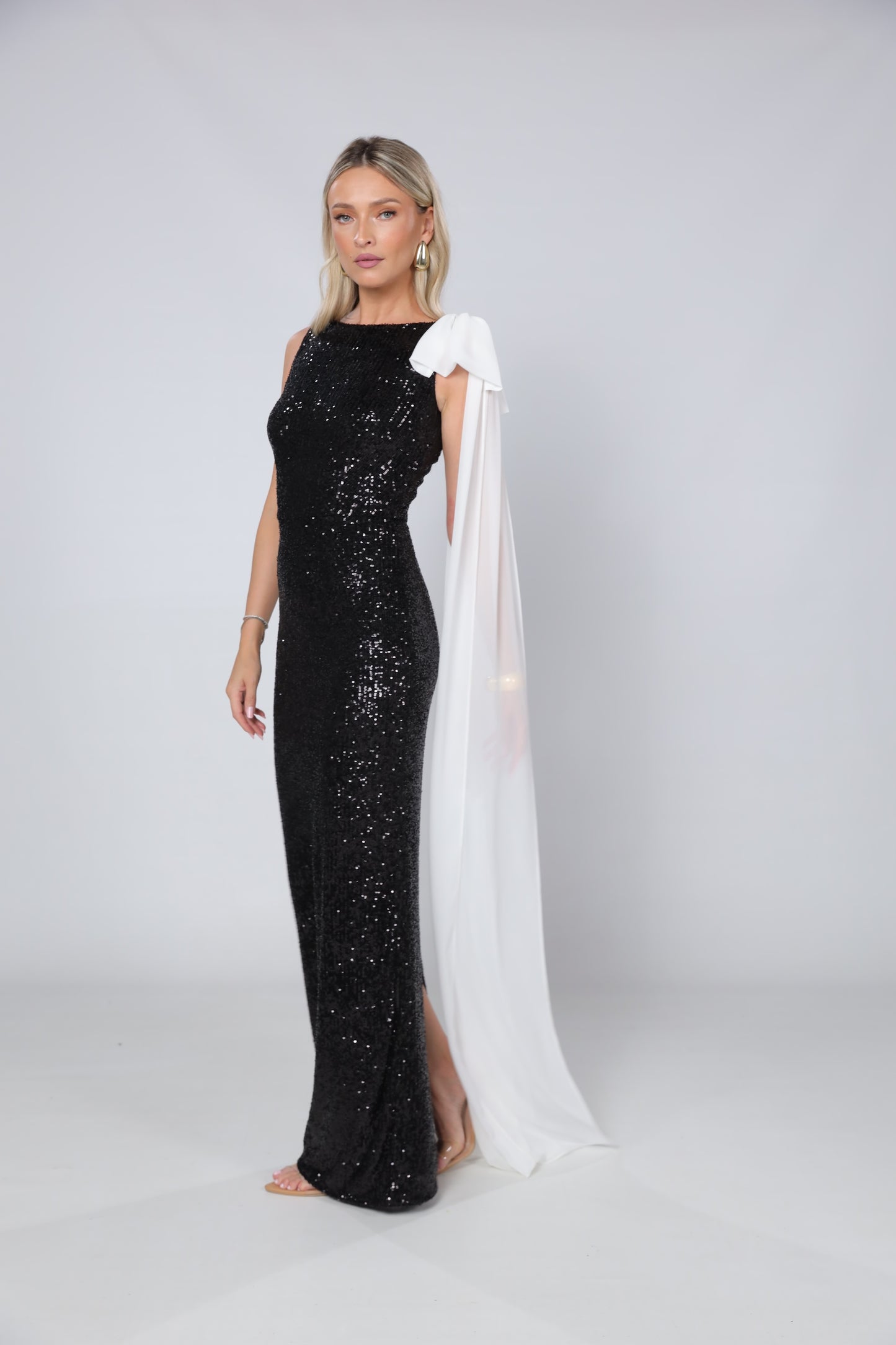 KYLIE BOW DETAILED SEQUIN BLACK